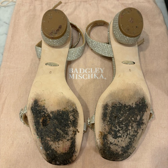 Badgley Mischa Platinum Chunky Heel Sandal - Size 8 - Picture 3 of 6